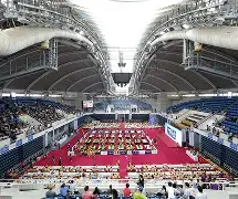 赛场战火激烈，球队实力雄厚球员风采炫目的简单介绍